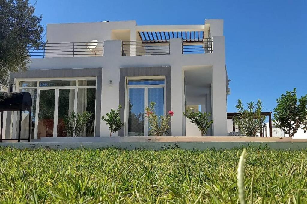 Magnifique Villa Avec Piscine Sur L'Ile De Djerba Pour Vacances Arkou Exteriör bild
